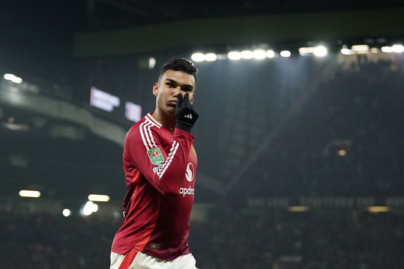 Casemiro Sebenarnya Enjoy Bermain di Bawah Asuhan Van Nistelrooy Casemiro Sebenarnya Enjoy Bermain di Bawah Asuhan Van Nistelrooy