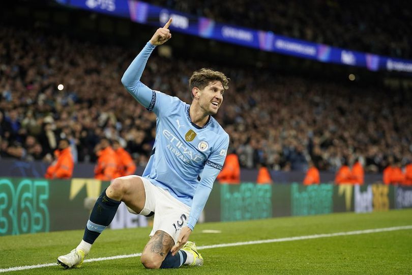 Pesta 5 Gol Manchester City ke Gawang Sparta Praha Pesta 5 Gol Manchester City ke Gawang Sparta Praha
