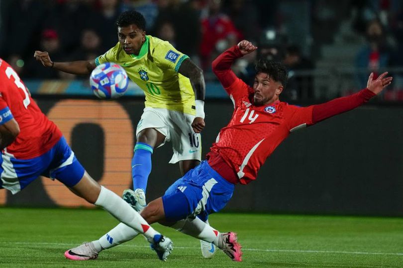 Brasil Menang Comeback, Kalahkan Chile 2-1