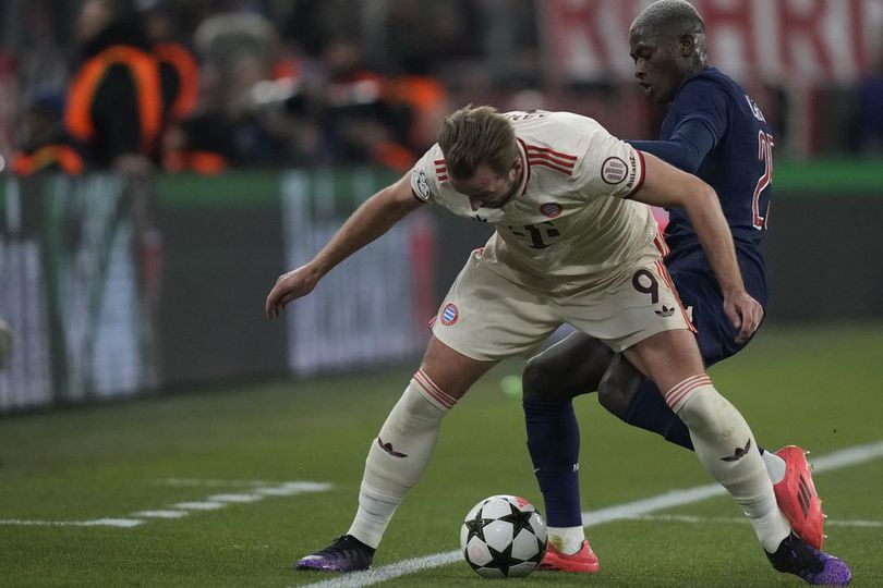 Soal Pengganti Luke Shaw, MU Impor Bek dari Prancis? Soal Pengganti Luke Shaw, MU Impor Bek dari Prancis?