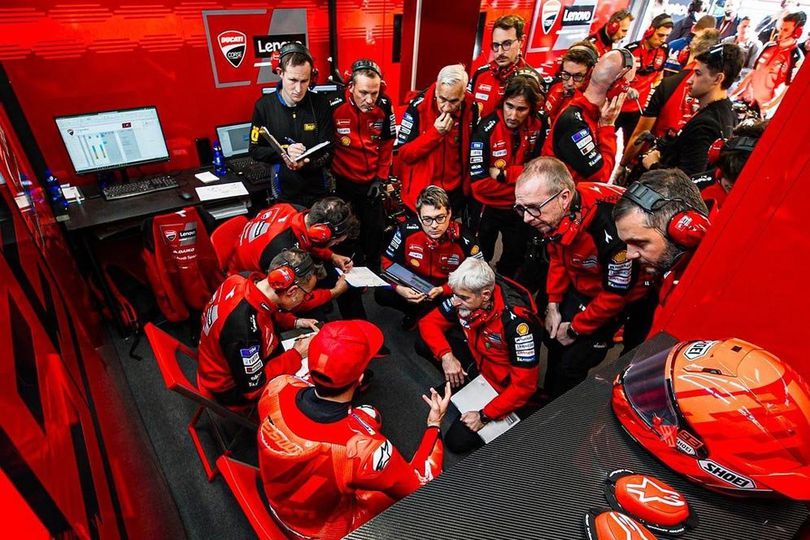 Balik Jadi Pembalap Tim Pabrikan, Marc Marquez Ngaku Lebih Sibuk: Ternyata Kangen Juga! Balik Jadi Pembalap Tim Pabrikan, Marc Marquez Ngaku Lebih Sibuk: Ternyata Kangen Juga!