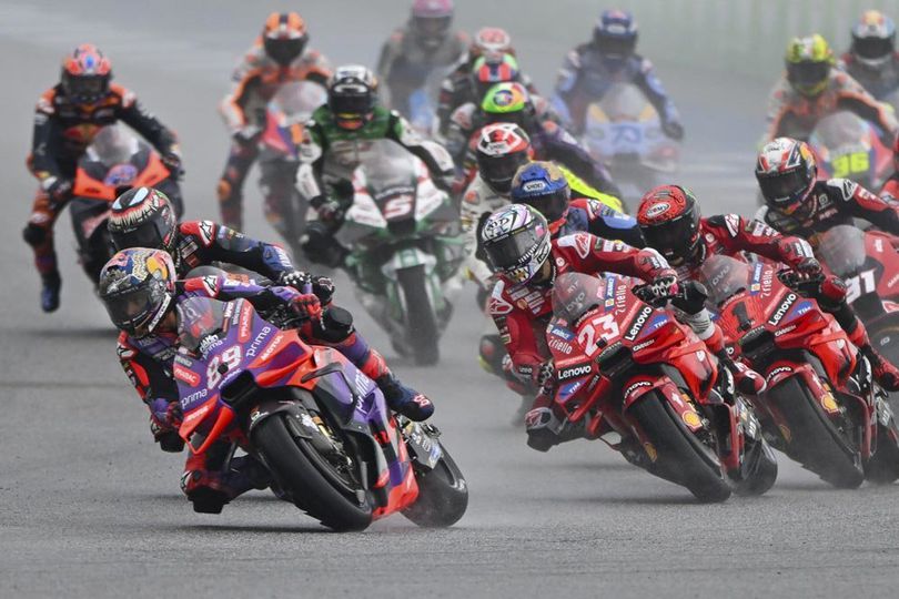 Para Pembalap MotoGP Kompak Tolak Balapan di Valencia, Hormati Korban Badai Dana Para Pembalap MotoGP Kompak Tolak Balapan di Valencia, Hormati Korban Badai Dana
