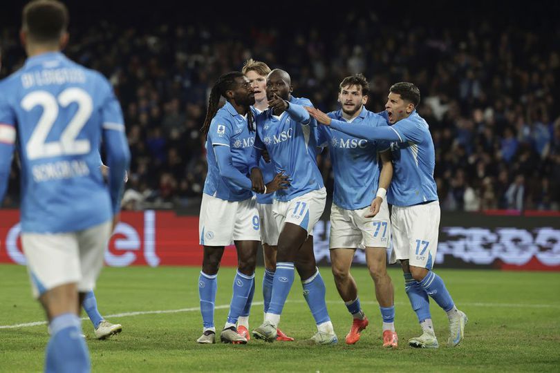 Hasil Napoli vs AS Roma: Skor 1-0 Hasil Napoli vs AS Roma: Skor 1-0