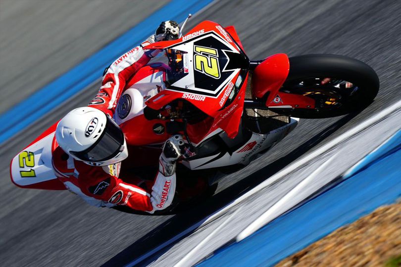 Hasil Race 2 SS600 ARRC Thailand 2024: Jatuh di Lap 10, Adenanta Tetap Jadi Runner Up