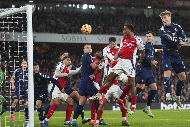 13 Sepak Sudut, MU jadi Korban Ilmu Hitam Arsenal! 13 Sepak Sudut, MU jadi Korban Ilmu Hitam Arsenal!