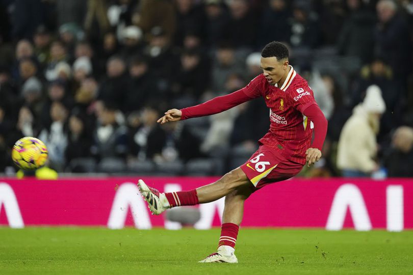 Salah dan Van Dijk Siap Teken Kontrak Baru, Alexander-Arnold Masih Belum Jelas Salah dan Van Dijk Siap Teken Kontrak Baru, Alexander-Arnold Masih Belum Jelas