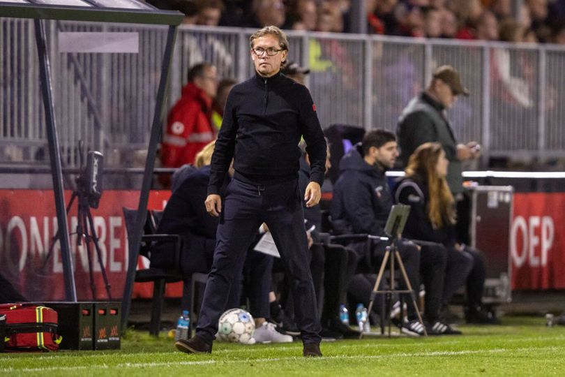 Alex Pastoor Bongkar Cerita Diajak Patrick Kluivert Latih Timnas Indonesia: Awalnya Main Rahasia-Rahasiaan Alex Pastoor Bongkar Cerita Diajak Patrick Kluivert Latih Timnas Indonesia: Awalnya Main Rahasia-Rahasiaan