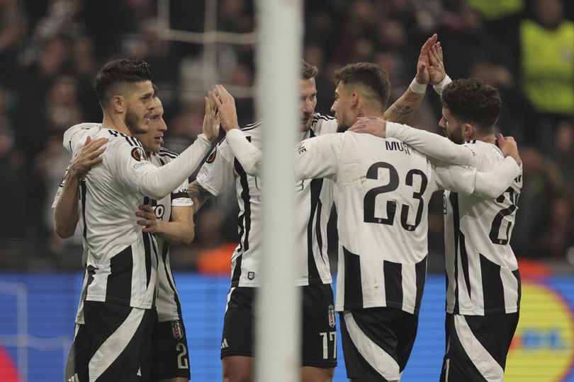PRediksi Fenerbahce VS Besiktas, 4 Mei 2025 PRediksi Fenerbahce VS Besiktas, 4 Mei 2025