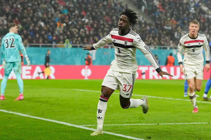 Tantang Lyon, Kobbie Mainoo Belum Siap Jadi Starter di Lini Tengah MU Tantang Lyon, Kobbie Mainoo Belum Siap Jadi Starter di Lini Tengah MU