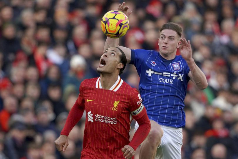 5 Pemain Terdegradasi yang Layak Dilirik Klub-klub Premier League Musim Panas Ini 5 Pemain Terdegradasi yang Layak Dilirik Klub-klub Premier League Musim Panas Ini