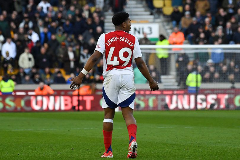 Kartu Merah Myles Lewis-Skelly Disebut Salah Satu Keputusan Terburuk Wasit Premier league Kartu Merah Myles Lewis-Skelly Disebut Salah Satu Keputusan Terburuk Wasit Premier league