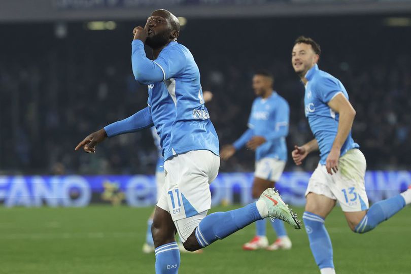 Girangnya Napoli Renggut 'Kesucian' Juventus Girangnya Napoli Renggut 'Kesucian' Juventus