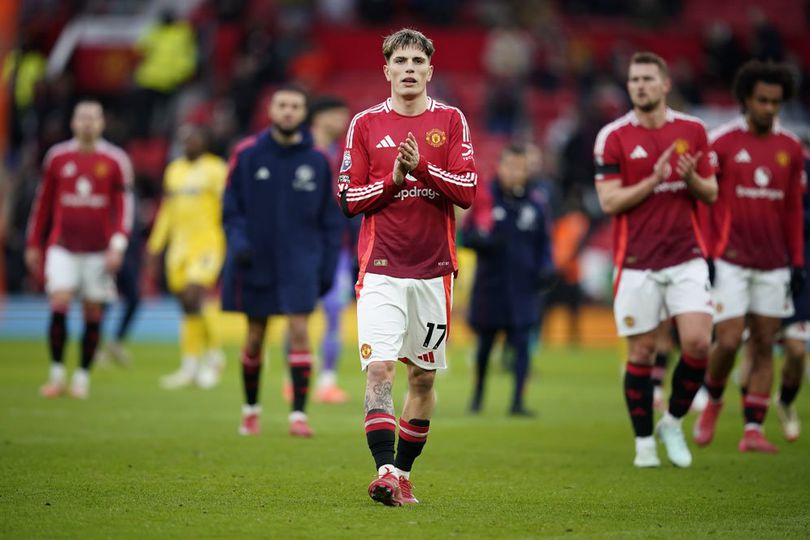 Belum Juga Kickoff, MU Sudah Dilanda Masalah Saat Mau Otw ke Markas Tottenham Belum Juga Kickoff, MU Sudah Dilanda Masalah Saat Mau Otw ke Markas Tottenham