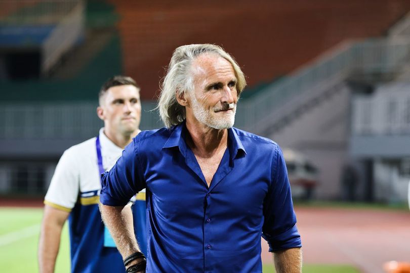 Daftar Lengkap Pelatih Klub BRI Liga 1 2025/2026 Daftar Lengkap Pelatih Klub BRI Liga 1 2025/2026