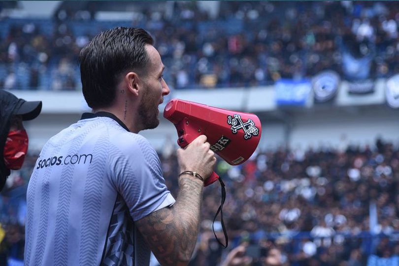 Bikin Adem! Marc Klok Beri Pesan Penting kepada The Jakmania dan Bobotoh Sebelum Persija Vs Persib: Beri Contoh Generasi Selanjutnya Bikin Adem! Marc Klok Beri Pesan Penting kepada The Jakmania dan Bobotoh Sebelum Persija Vs Persib: Beri Contoh Generasi Selanjutnya