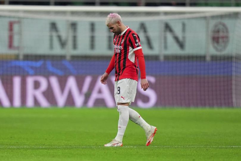 AC Milan Matangkan Rencana Cari Suksesor Theo, Bek Villarreal Ini Jadi Opsi Utama AC Milan Matangkan Rencana Cari Suksesor Theo, Bek Villarreal Ini Jadi Opsi Utama
