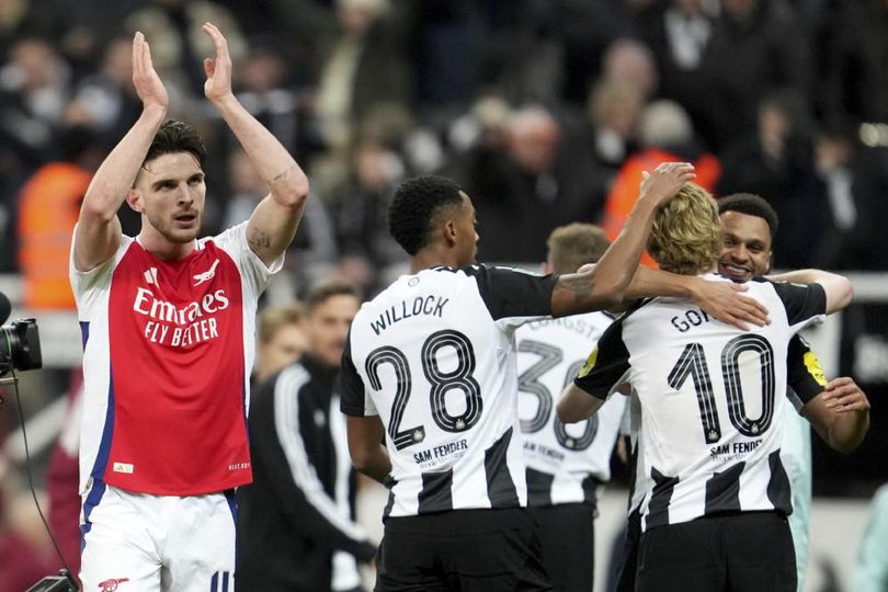 Newcastle Melaju ke Final Carabao Cup, Liverpool di Ujung Tanduk Newcastle Melaju ke Final Carabao Cup, Liverpool di Ujung Tanduk