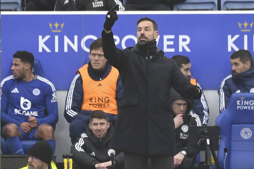 Rekor Menyedihkan Leicester City Asuhan Ruud van Nistelrooy: Telan 8 Kekalahan Beruntun Tanpa Cetak Gol Sama Sekali Rekor Menyedihkan Leicester City Asuhan Ruud van Nistelrooy: Telan 8 Kekalahan Beruntun Tanpa Cetak Gol Sama Sekali