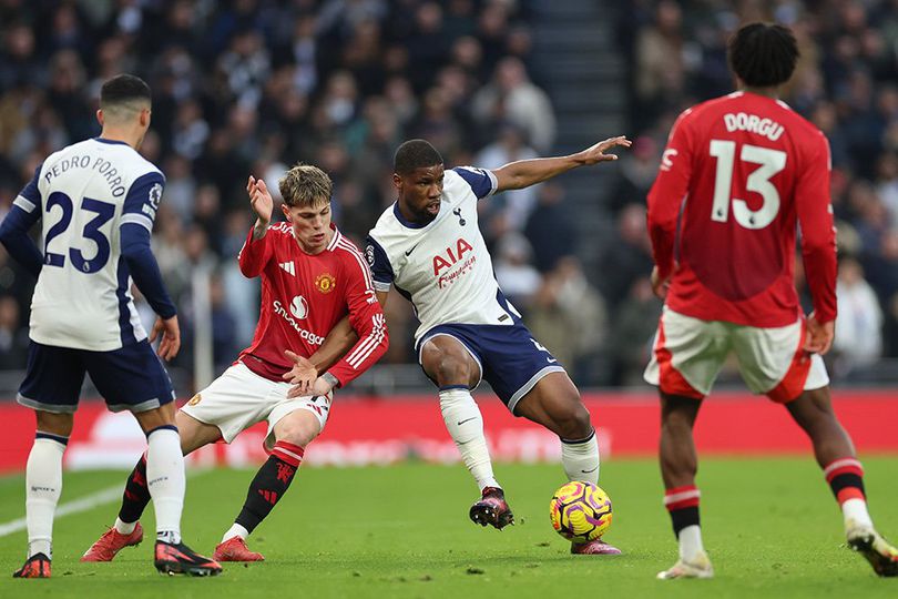 Detik-detik Terjadinya Bentrok Antara Fans Tottenham Dengan Manchester United Jelang Final Liga Europa 2024/25 Detik-detik Terjadinya Bentrok Antara Fans Tottenham Dengan Manchester United Jelang Final Liga Europa 2024/25