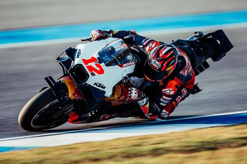 Maverick Vinales Antusias Bela KTM di MotoGP 2025: Darah Saya Oranye! Maverick Vinales Antusias Bela KTM di MotoGP 2025: Darah Saya Oranye!