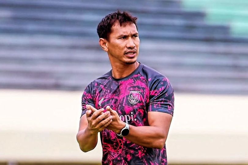 Zulkifli Syukur Berikan Penjelasan Usai Diseleksi Patrick Kluivert Jadi Asisten Pelatih Timnas Indonesia Zulkifli Syukur Berikan Penjelasan Usai Diseleksi Patrick Kluivert Jadi Asisten Pelatih Timnas Indonesia