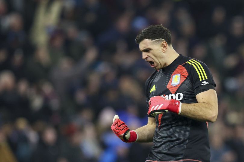 Manchester United Harus Singkirkan Andre Onana untuk Kedatangan Emiliano Martinez, Gas Gak Nih? Manchester United Harus Singkirkan Andre Onana untuk Kedatangan Emiliano Martinez, Gas Gak Nih?