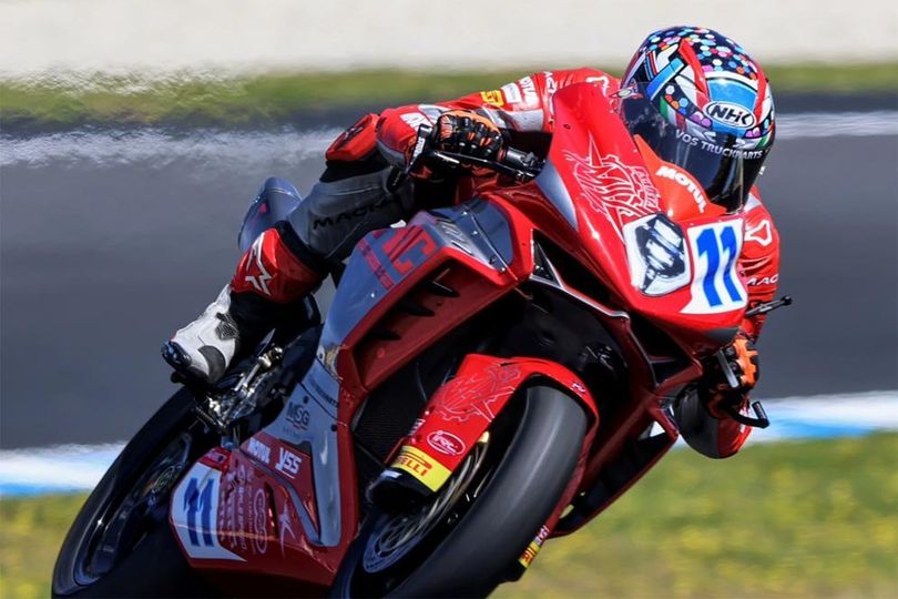 Hasil Race 2 WorldSSP Portugal 2025: Bo Bendsneyder Menang, Aldi Satya Mahendra Raih Poin Hasil Race 2 WorldSSP Portugal 2025: Bo Bendsneyder Menang, Aldi Satya Mahendra Raih Poin