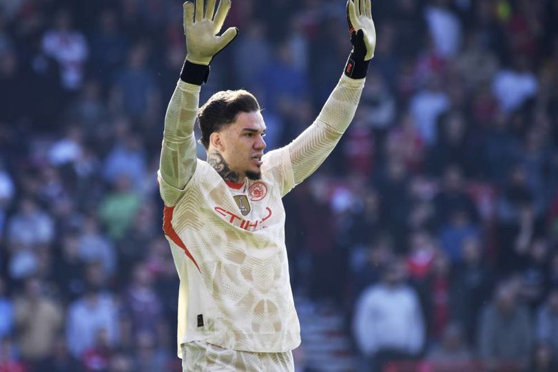 Guardiola Tak Salahkan Ederson Usai Kekalahan dari Nottingham Forest