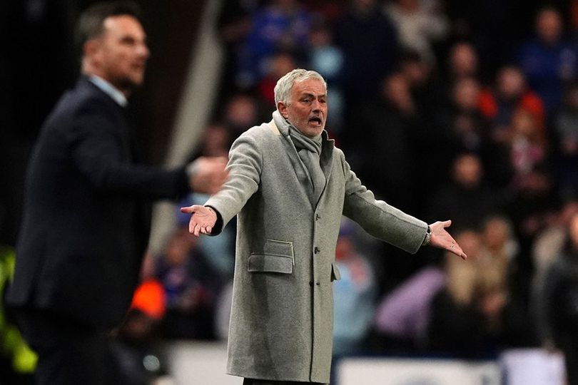 Hasil Liga Europa: Magis Jose Mourinho Paksa Laga hingga ke Adu Penalti, Sayang Fenerbahce Disingkirkan Rangers