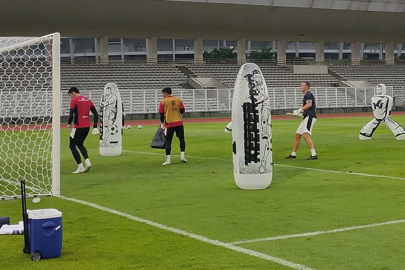 Gawat! Ole Romeny, Mees Hilgers, dan Sandy Walsh Absen dalam Latihan Timnas Indonesia di Stadion Madya Menjelang Melawan Bahrain