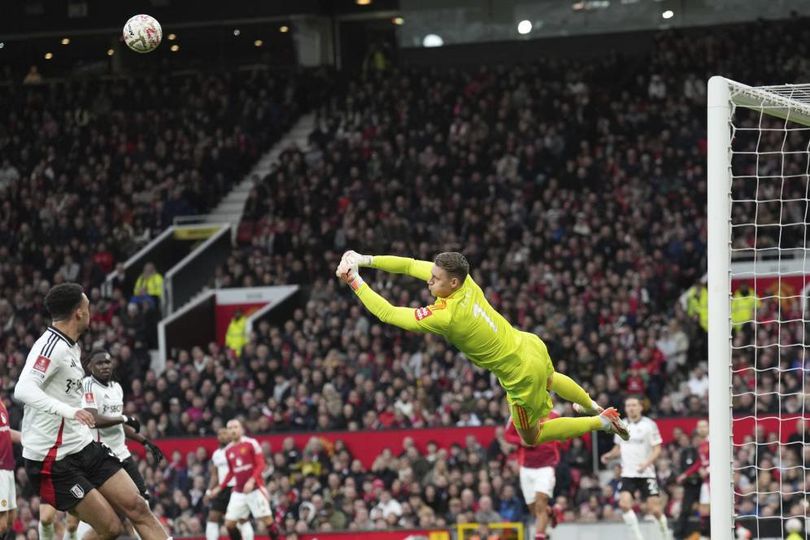 Bernd Leno Jadi Pahlawan saat Fulham Singkirkan Manchester United di FA Cup