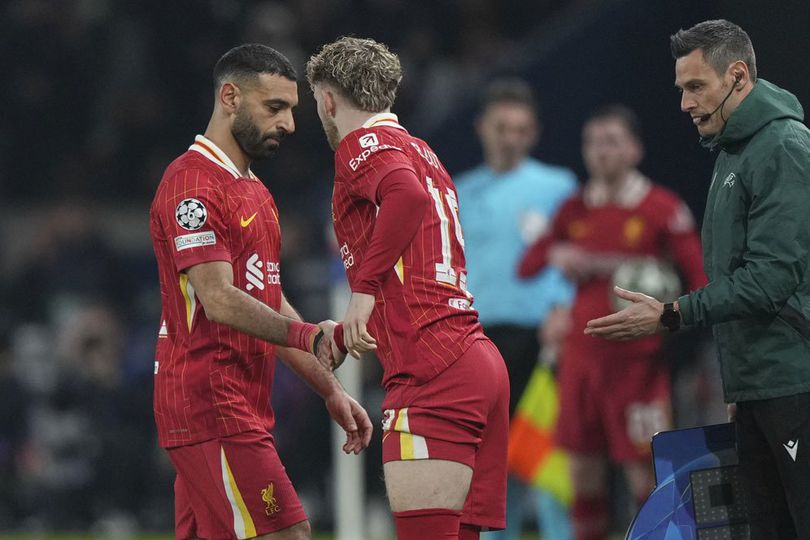 Arne Slot Ungkap Reaksi Mohamed Salah Usai Ditarik Keluar di Laga PSG vs Liverpool: Dia Bete Arne Slot Ungkap Reaksi Mohamed Salah Usai Ditarik Keluar di Laga PSG vs Liverpool: Dia Bete
