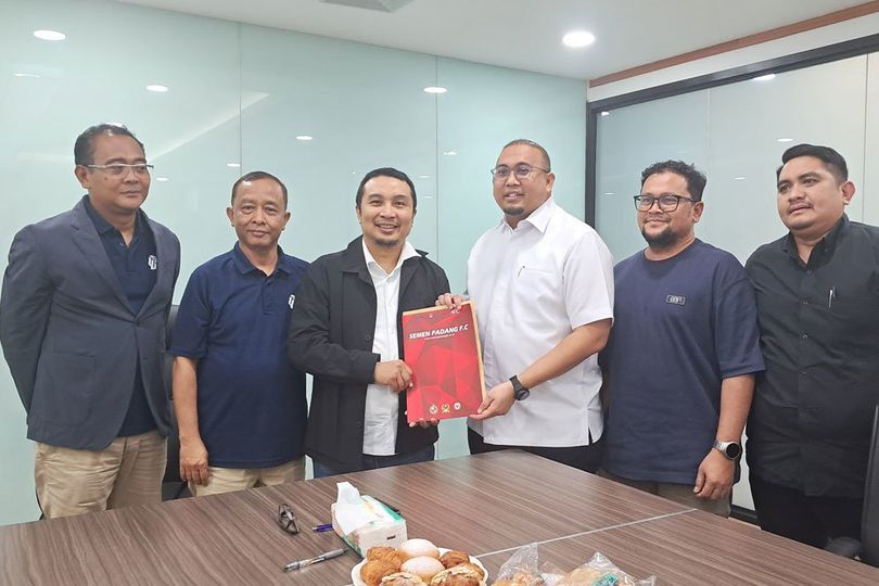 Andre Rosiade Adukan Perangkat Pertandingan Semen Padang Vs PSIS ke LIB, Minta Pakai Wasit dan Wasit VAR Asing di Sisa BRI Liga 1 Andre Rosiade Adukan Perangkat Pertandingan Semen Padang Vs PSIS ke LIB, Minta Pakai Wasit dan Wasit VAR Asing di Sisa BRI Liga 1