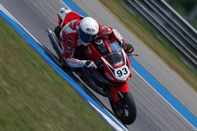 Hasil Race 1 ARRC AP250 Malaysia 2025: Fadillah Arbi Aditama Raih Kemenangan untuk Indonesia Hasil Race 1 ARRC AP250 Malaysia 2025: Fadillah Arbi Aditama Raih Kemenangan untuk Indonesia