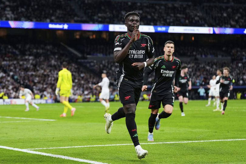 Kericuhan Real Madrid vs Arsenal: Dani Carvajal Coba Cekik Leher Bukayo Saka Kericuhan Real Madrid vs Arsenal: Dani Carvajal Coba Cekik Leher Bukayo Saka