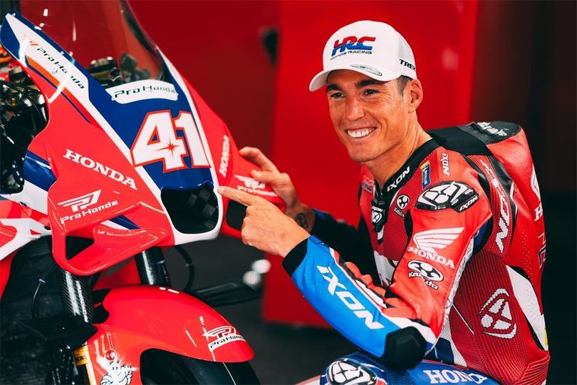 Tanggung Jawab Besar, Aleix Espargaro Deg-degan Jalani Wildcard Honda di MotoGP Spanyol 2025 Tanggung Jawab Besar, Aleix Espargaro Deg-degan Jalani Wildcard Honda di MotoGP Spanyol 2025