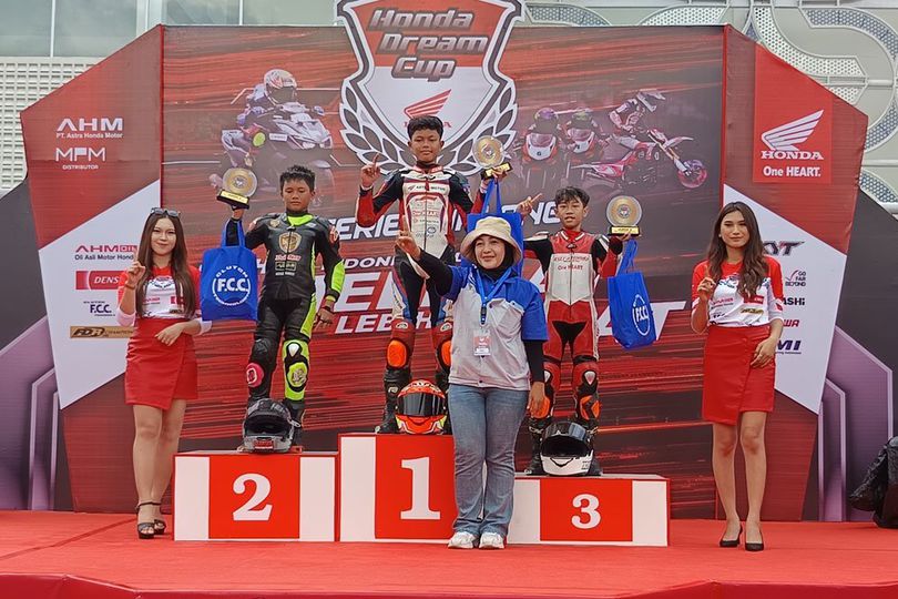 Honda Dream Cup 2025 Malang: Resky Yusuf Hermawan Kuasai Kelas HDC-4 Honda CBR Standar Pemula Honda Dream Cup 2025 Malang: Resky Yusuf Hermawan Kuasai Kelas HDC-4 Honda CBR Standar Pemula