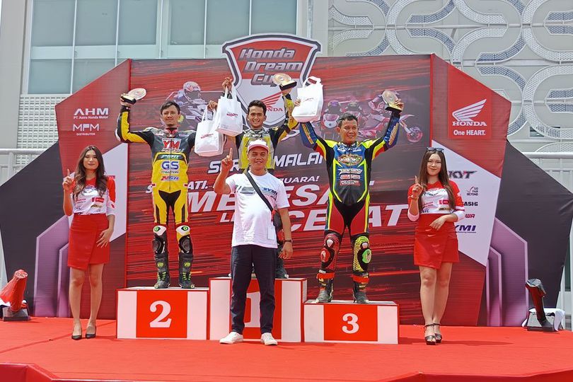 Honda Dream Cup 2025 Malang: Kiki Araxa Menangi Balapan HDC-10 Vario 160cc Standar