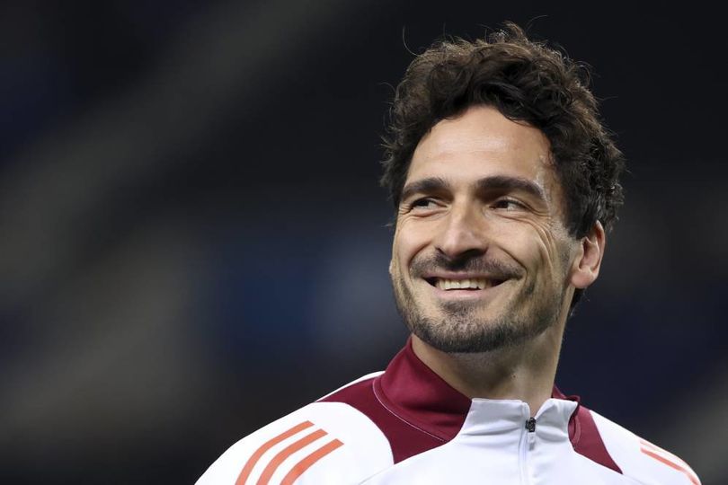 Mats Hummels Umumkan Pensiun Akhir Musim: Salam Perpisahan dari Sang Bek Legendaris Mats Hummels Umumkan Pensiun Akhir Musim: Salam Perpisahan dari Sang Bek Legendaris