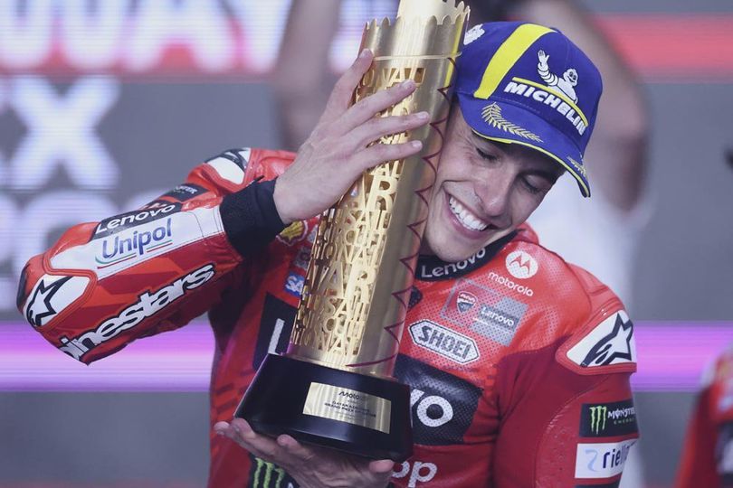 Kuasai MotoGP Qatar Lagi Setelah 11 Tahun, Marc Marquez Menang Usai Senggolan dengan Alex Marquez Kuasai MotoGP Qatar Lagi Setelah 11 Tahun, Marc Marquez Menang Usai Senggolan dengan Alex Marquez
