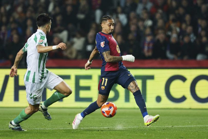 Panas! Raphinha Cekcok dengan Hansi Flick dan Ter Stegen Usai Hasil Imbang Lawan Betis Panas! Raphinha Cekcok dengan Hansi Flick dan Ter Stegen Usai Hasil Imbang Lawan Betis