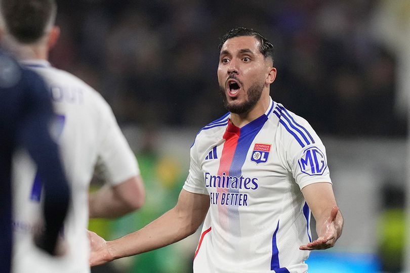 Agen Coba Bawa Rayan Cherki ke Manchester United Agen Coba Bawa Rayan Cherki ke Manchester United