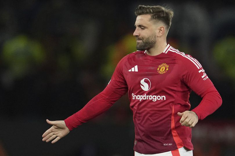 Menghilang di Laga Kontra Wolves, Luke Shaw Cedera Lagi? Menghilang di Laga Kontra Wolves, Luke Shaw Cedera Lagi?