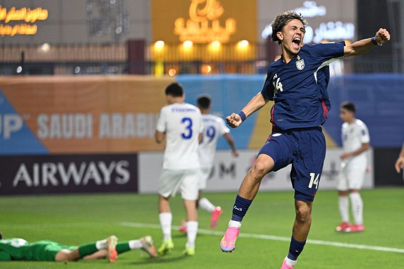 Gocek Sana-Sini! Striker Manchester United Cetak Gol Aduhai untuk Thailand di Piala Asia U-17 2025 Gocek Sana-Sini! Striker Manchester United Cetak Gol Aduhai untuk Thailand di Piala Asia U-17 2025