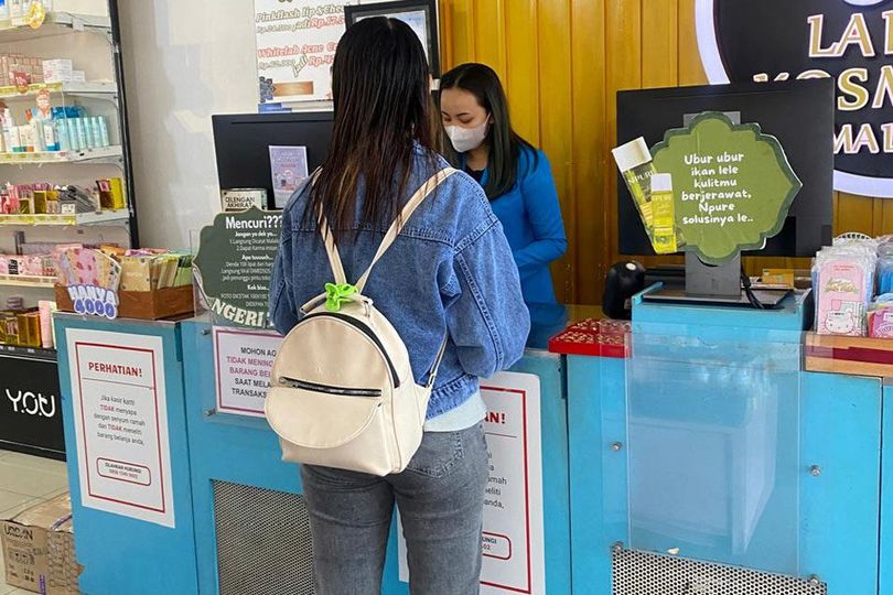 Tak Hanya Lebarkan Sayap dan Naikkan Omzet, KUR BRI Bantu Nofi Anggraini Buka Lapangan Kerja bagi Warga Lokal