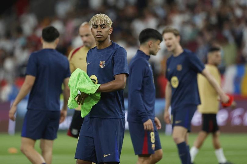 Gaya Baru Lamine Yamal di Final Copa del Rey 2025 Gaya Baru Lamine Yamal di Final Copa del Rey 2025