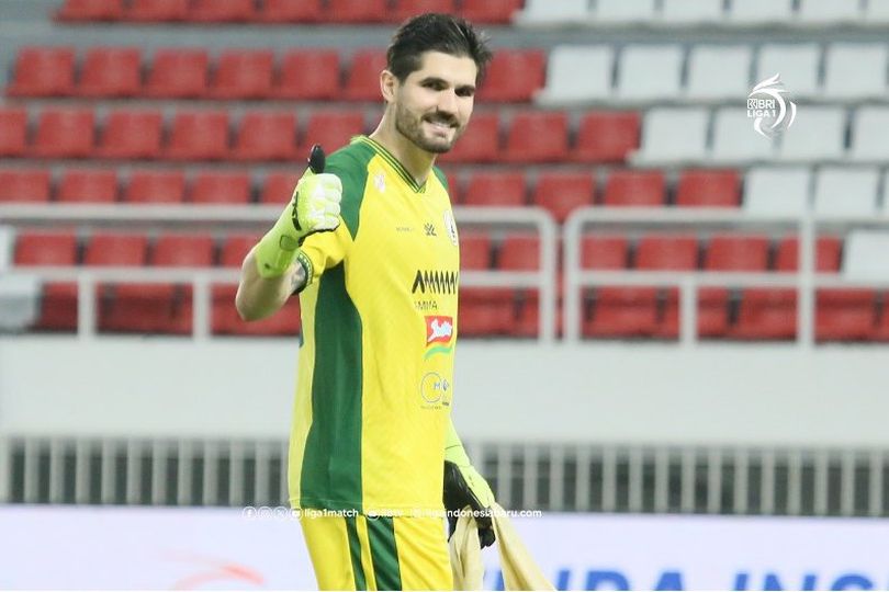 Kawal Jala Gawang Timnya, Ini Daftar Kiper Dengan Penyelamatan Terbanyak Di BRI Liga 1 2024/2025 Kawal Jala Gawang Timnya, Ini Daftar Kiper Dengan Penyelamatan Terbanyak Di BRI Liga 1 2024/2025