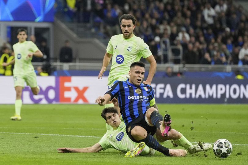 Sudah Tepatkah Keputusan Wasit Szymon Marciniak Memberikan Penalti untuk Inter Milan? Sudah Tepatkah Keputusan Wasit Szymon Marciniak Memberikan Penalti untuk Inter Milan?