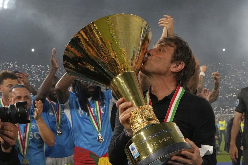 Antonio Conte Bangun 'Monster' di Napoli: Dua Pemain Sudah Resmi, Dua Penyerang Jadi Prioritas Antonio Conte Bangun 'Monster' di Napoli: Dua Pemain Sudah Resmi, Dua Penyerang Jadi Prioritas