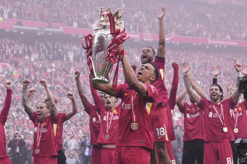 Rio Ferdinand Sebut Hanya Dua Klub yang Punya Kans Juara EPL Musim Depan Rio Ferdinand Sebut Hanya Dua Klub yang Punya Kans Juara EPL Musim Depan